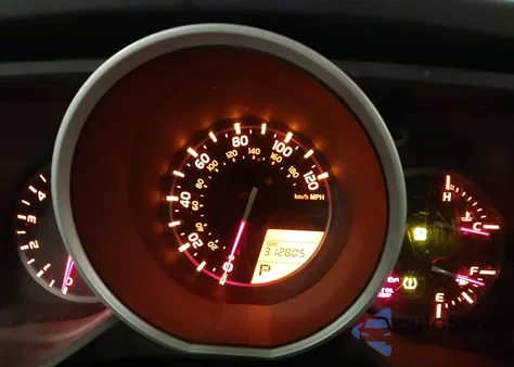 2012 Toyota 4Runner Sr5 z USA, uszkodzony, nr VIN JTEBU5JR0C5082953